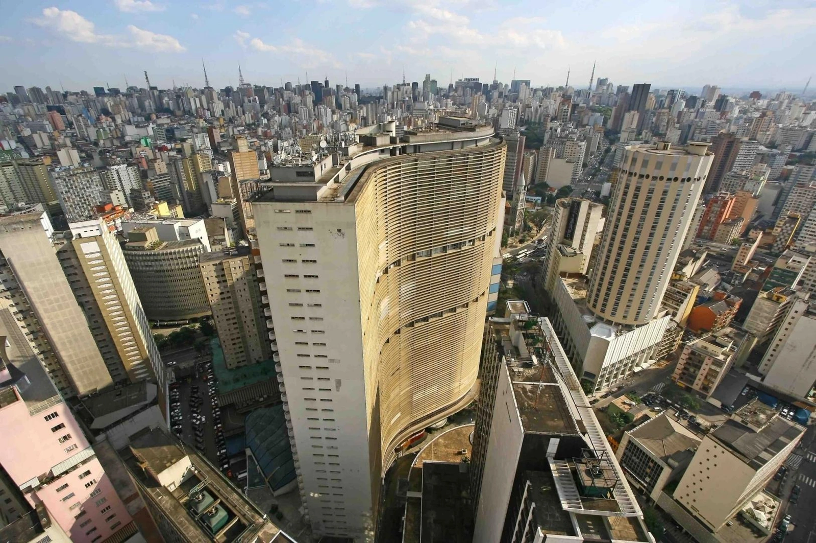 Brazil's B3 exchange now offers options on Bitcoin, Ether and Solana futures.