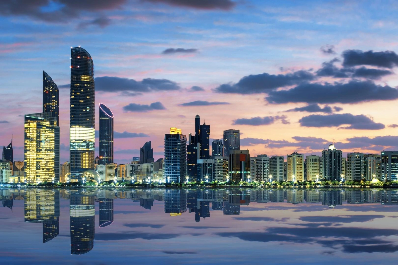 Abu Dhabi's Mubadala Capital joined a tokenization push. Coinbase took a stake in an onchain fund.